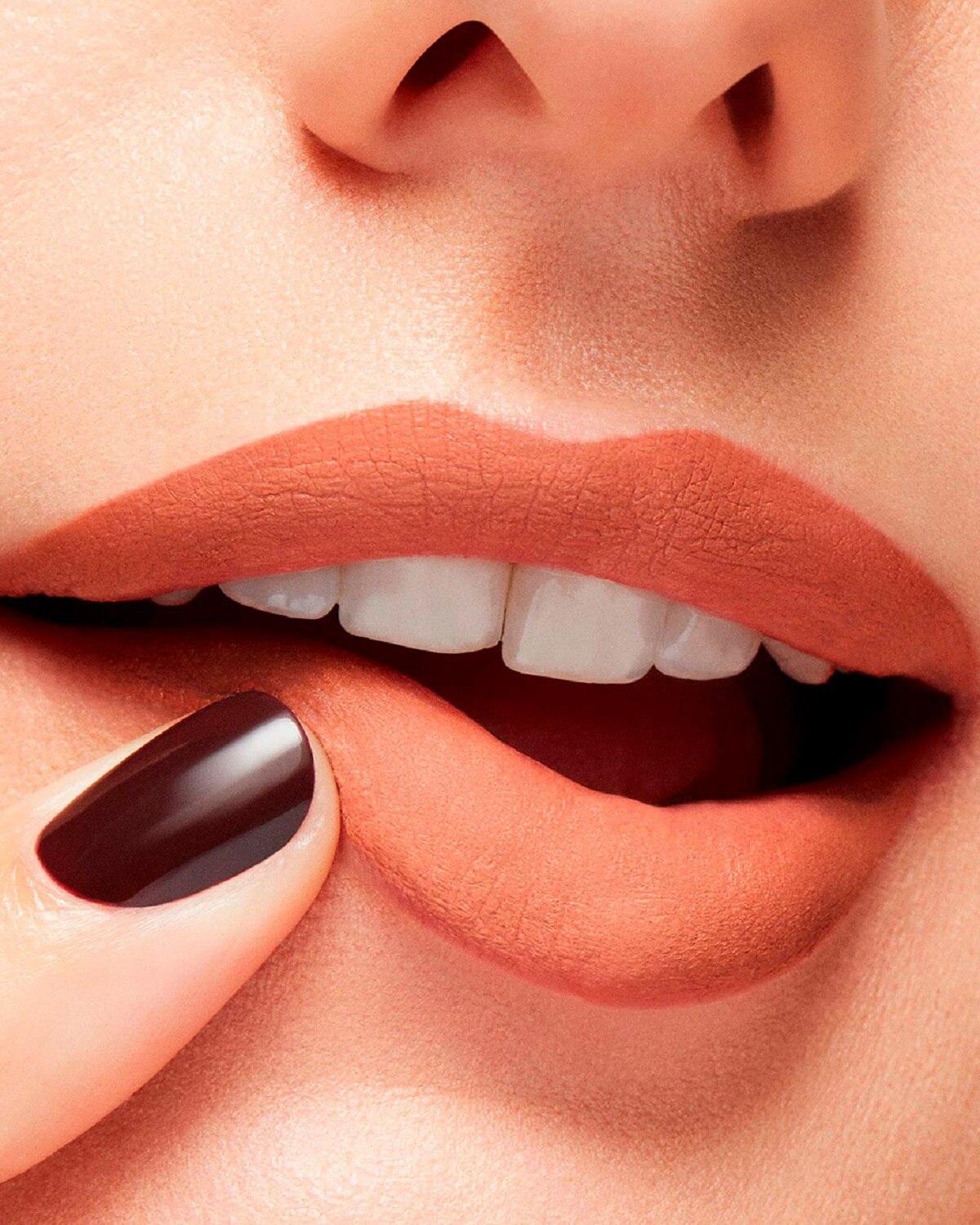 M&middot;A&middot;C LOCKED KISS INK (LABIAL L&Iacute;QUIDO MATE)